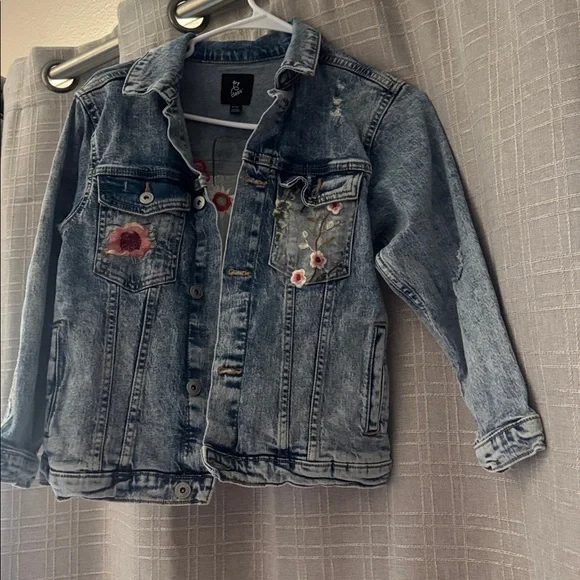 Floral Upcycled Embroidered Denim Jacket size small - Picture 8 of 10